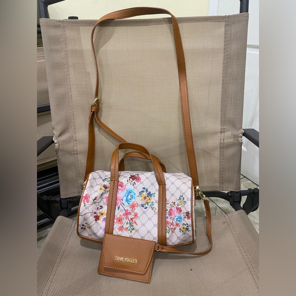 Steve Madden White floral crossbody bag